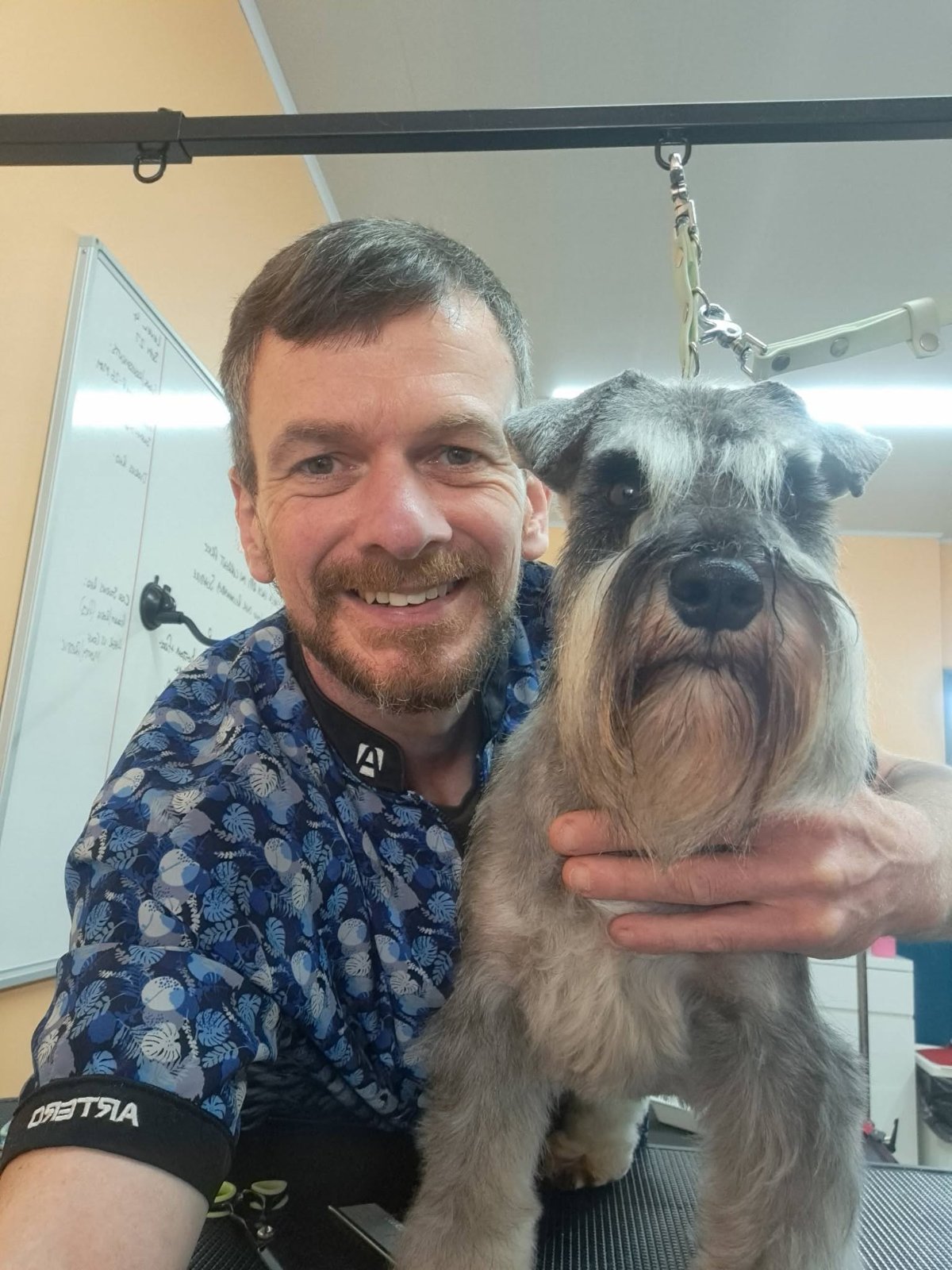 Dog and Throne grooming photo 3